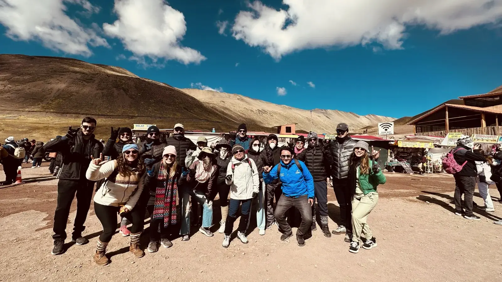 Equipe da Yacana Viagens